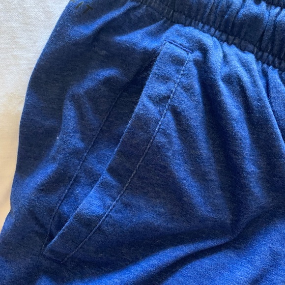 3 pack Nike basketball shorts. 2 sized M and one L - Picture 6 of 8